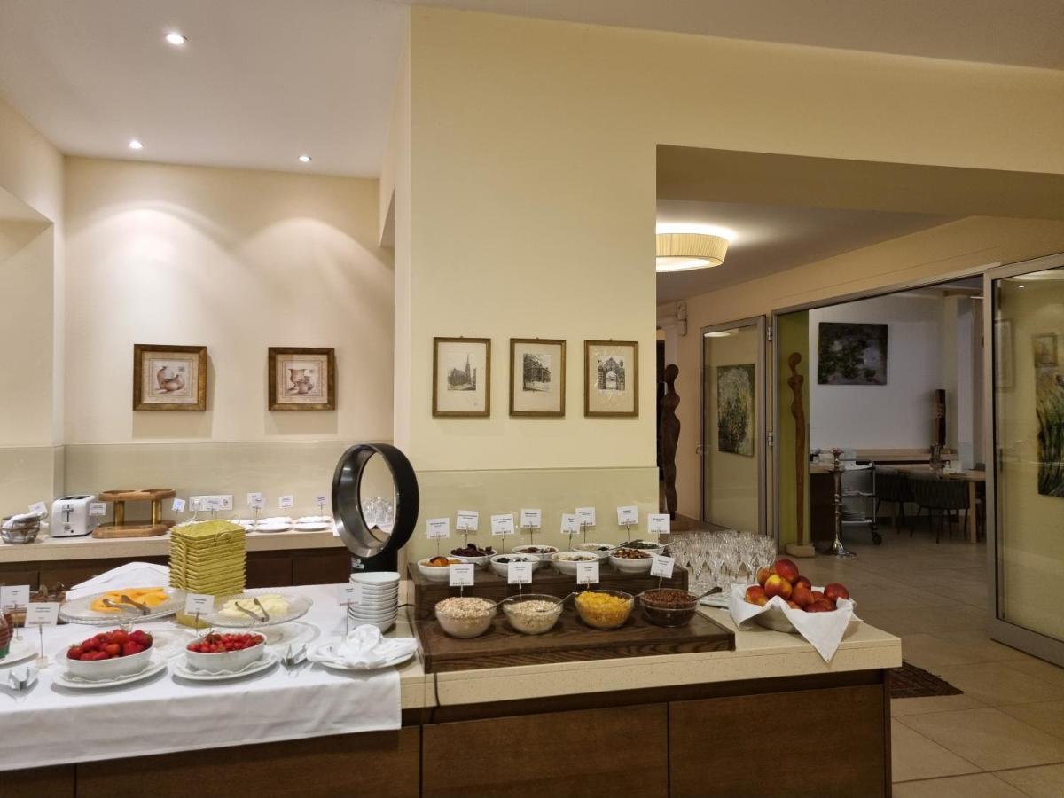 Birkenhof Gols - B & B - Wohlfuehl Hotel Mit Wochenend-Restaurant Esterno foto