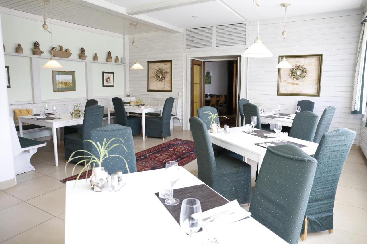Birkenhof Gols - B & B - Wohlfuehl Hotel Mit Wochenend-Restaurant Esterno foto