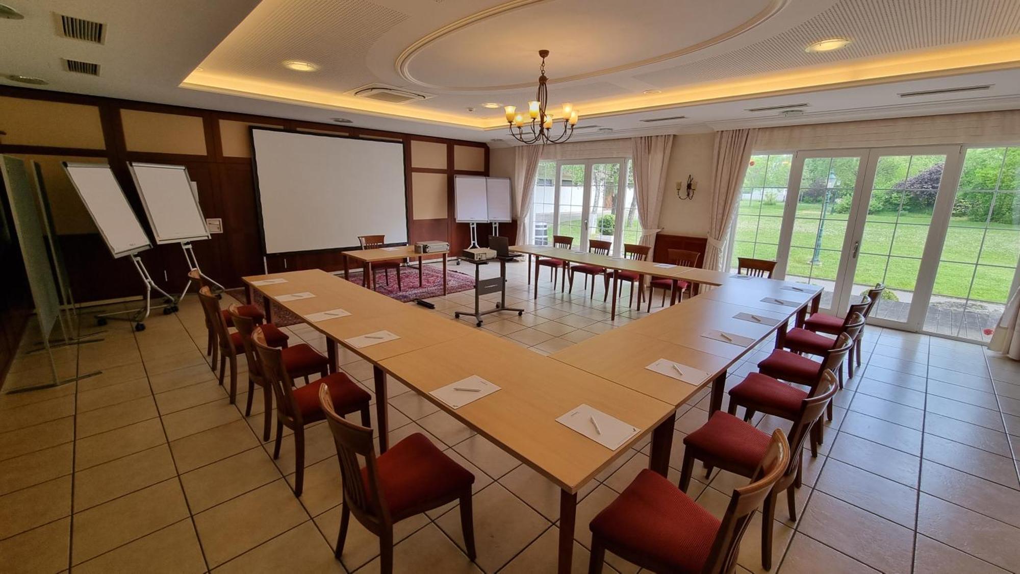 Birkenhof Gols - B & B - Wohlfuehl Hotel Mit Wochenend-Restaurant Esterno foto