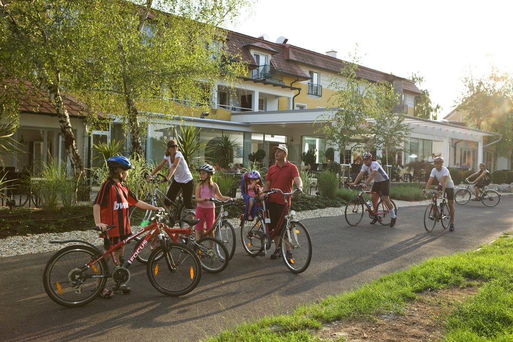 Birkenhof Gols - B & B - Wohlfuehl Hotel Mit Wochenend-Restaurant Esterno foto