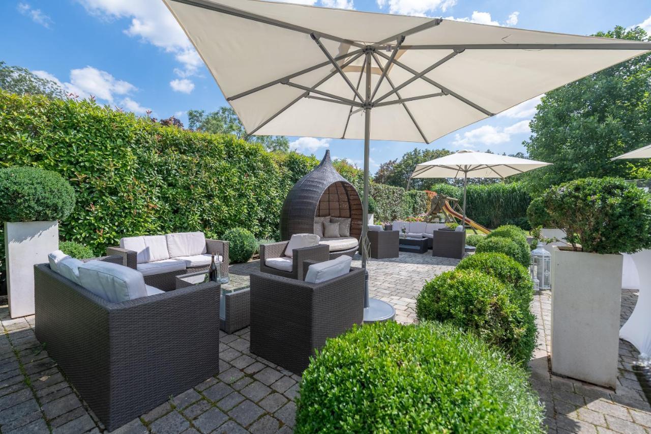 Birkenhof Gols - B & B - Wohlfuehl Hotel Mit Wochenend-Restaurant Esterno foto