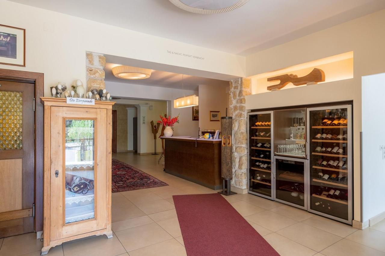 Birkenhof Gols - B & B - Wohlfuehl Hotel Mit Wochenend-Restaurant Esterno foto